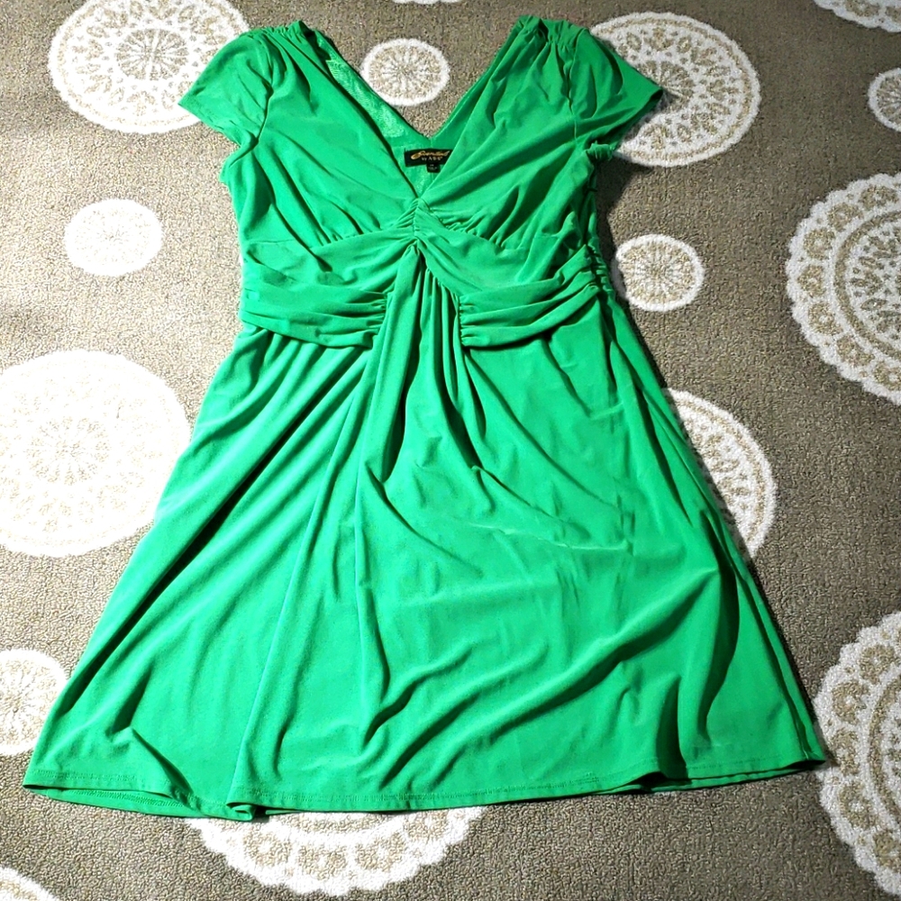 Essential capped sleeve dress